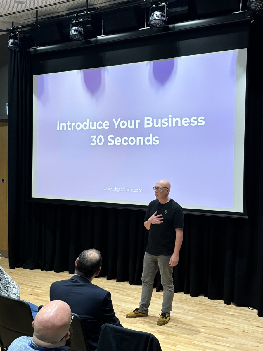 BridgendForum's tweet image. It&apos;s time for business presentations!

Who are you, what do you do, how 
that you can help the forum and how to contact you – the four questions that the members of the forum are answering on stage.

#BridgendBusinessForum 
#CreativeNetworking #NetworkingEvent