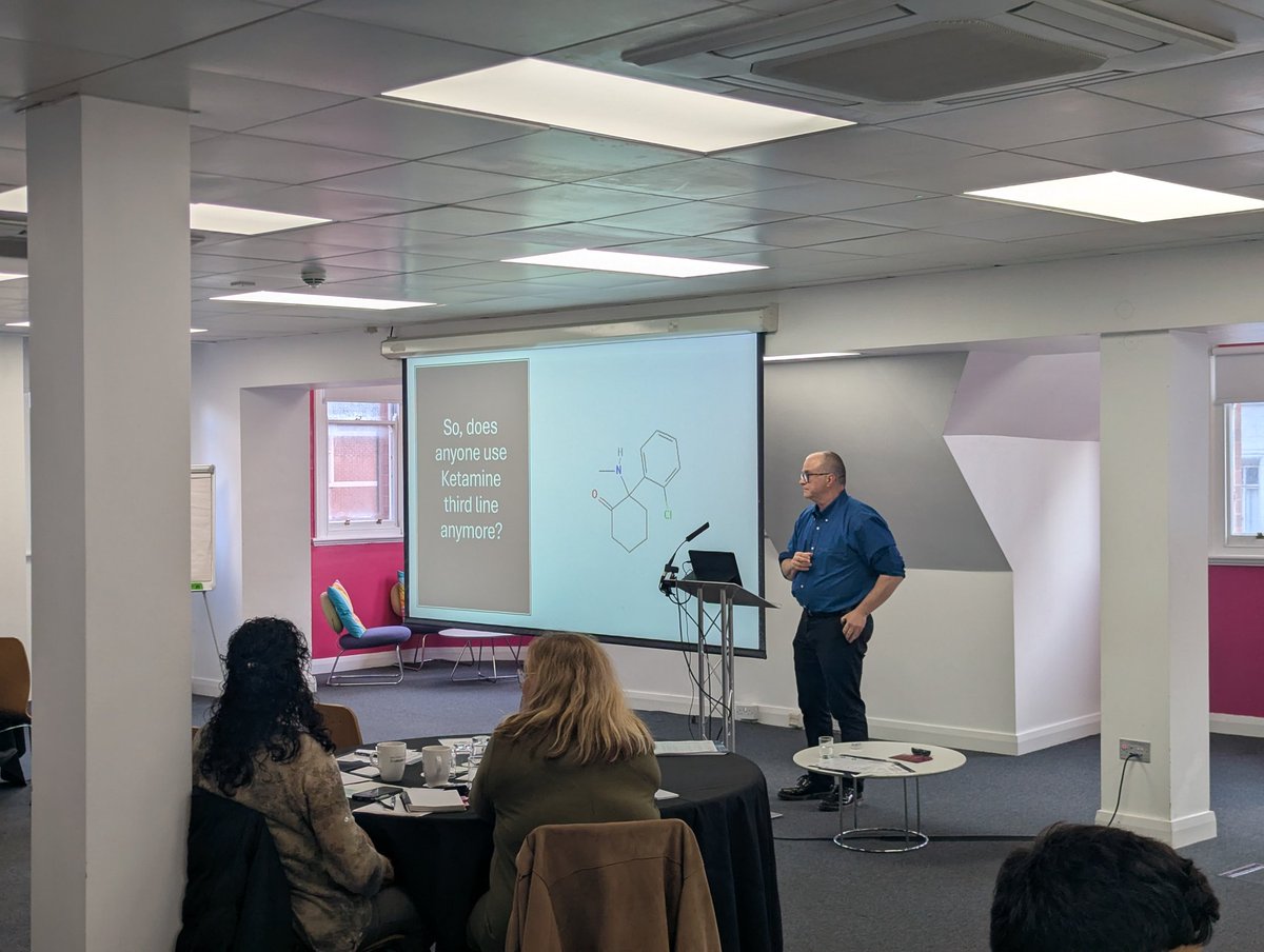 Prof Derek Willis discussing methadone as an adjuvant analgesic.