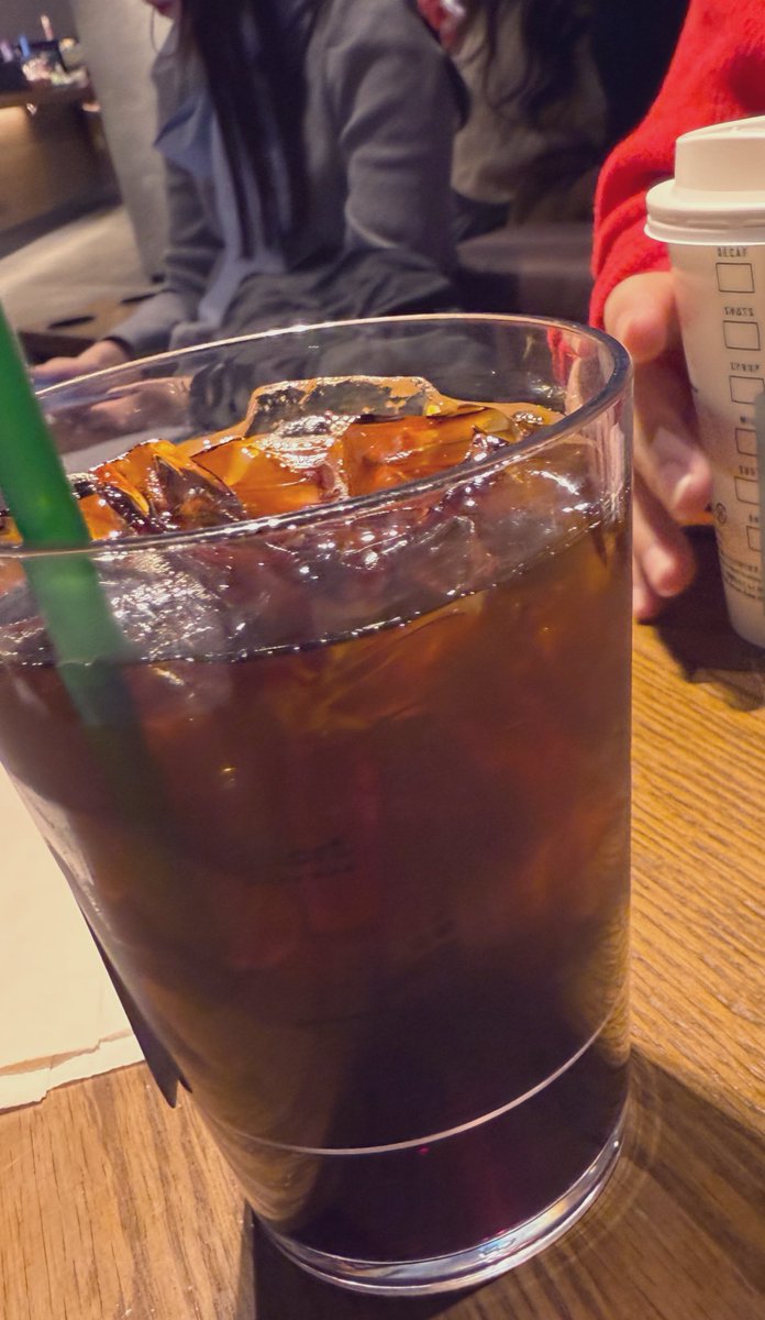 atamaitai_4989's tweet image. 曇りだけど
そんな寒くないから
アイスまだ飲んでる
明日は金曜日
また忙しくなる
遅刻しないでくださいね
後ろの予定があるから
それだけお願いします🥺
#P活名古屋
#健全P活 
#P活