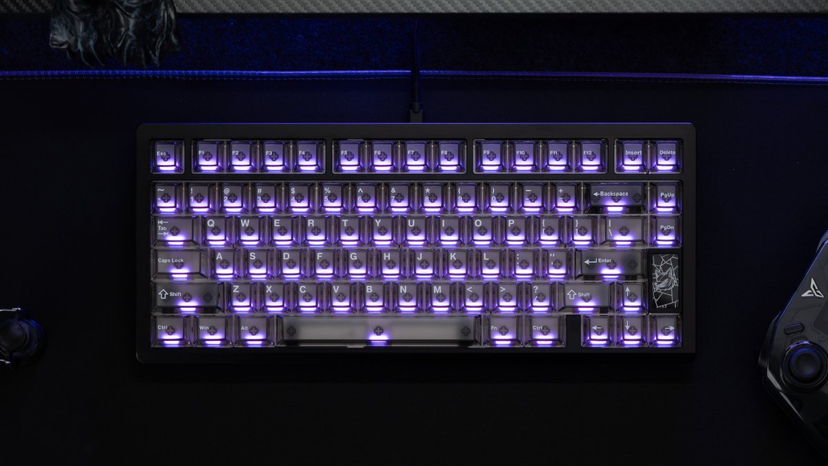 Chilkeykeeb's tweet photo. I'm really liking the RGB on my Slice75!
Curious to hear what everyone else thinks.
⌨️https://t.co/9ovgHuozBb
#Slice75HE #GamingKeyboard
#MechanicalKeyboard #Chilkey
#Aesthetic #RGB #WSFlux https://t.co/wuNftM1WjB