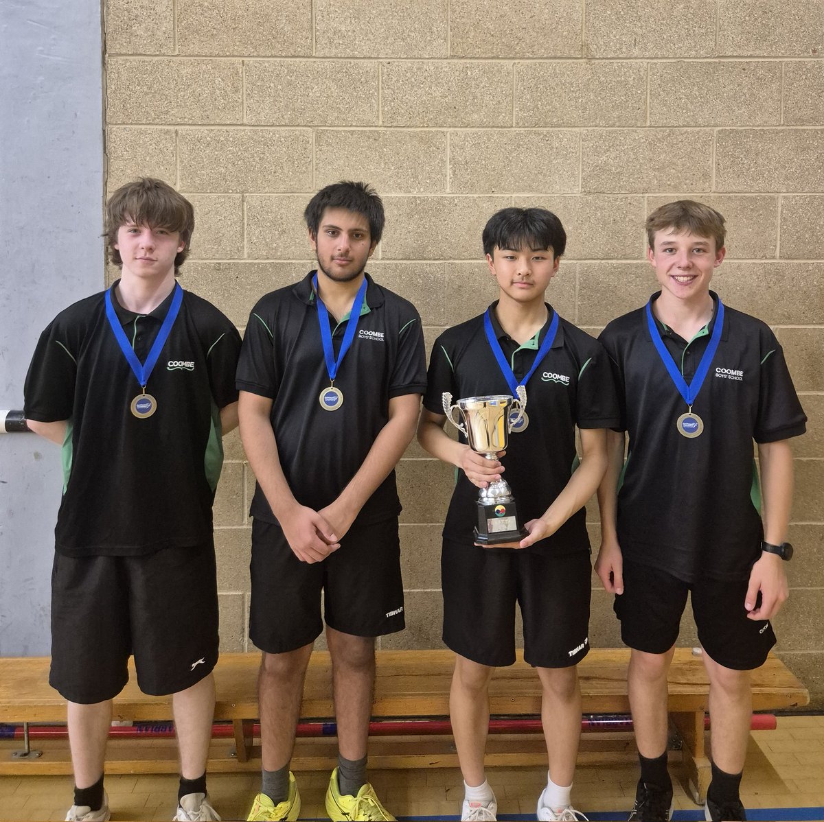 CoombeBoysPE's tweet photo. 🏓 Huge congratulations to the table tennis team who won the U16  London South Tournament 🏓 #Tabletennis #jackpetchey #coombeboysschool #CBSPE #champions @CoombeBoysNews https://t.co/MHvs0dY9Cg