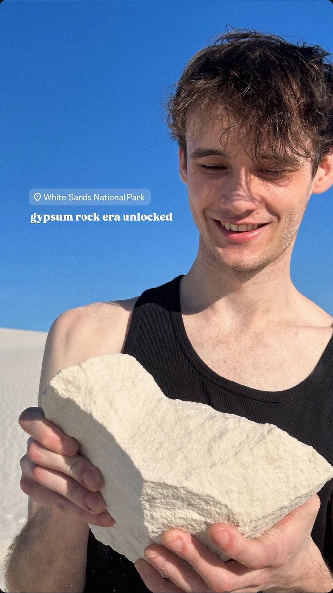 _djotoothsmile's tweet photo. Bro is himself again. Like for real this time https://t.co/R6oMoggDfI