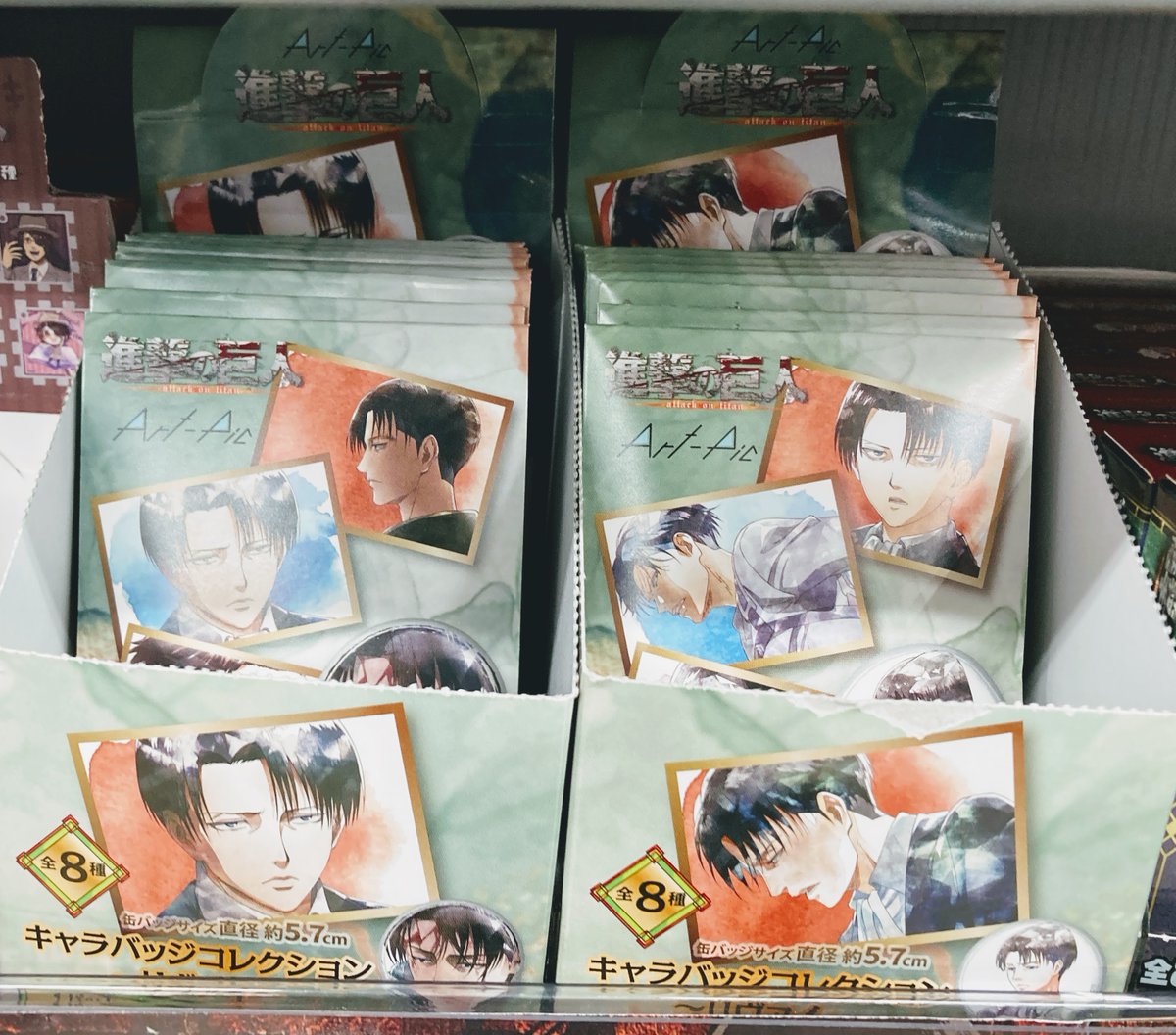 グッズ入荷情報】 『進撃の巨人』 🌟キャラバッジコレクション
