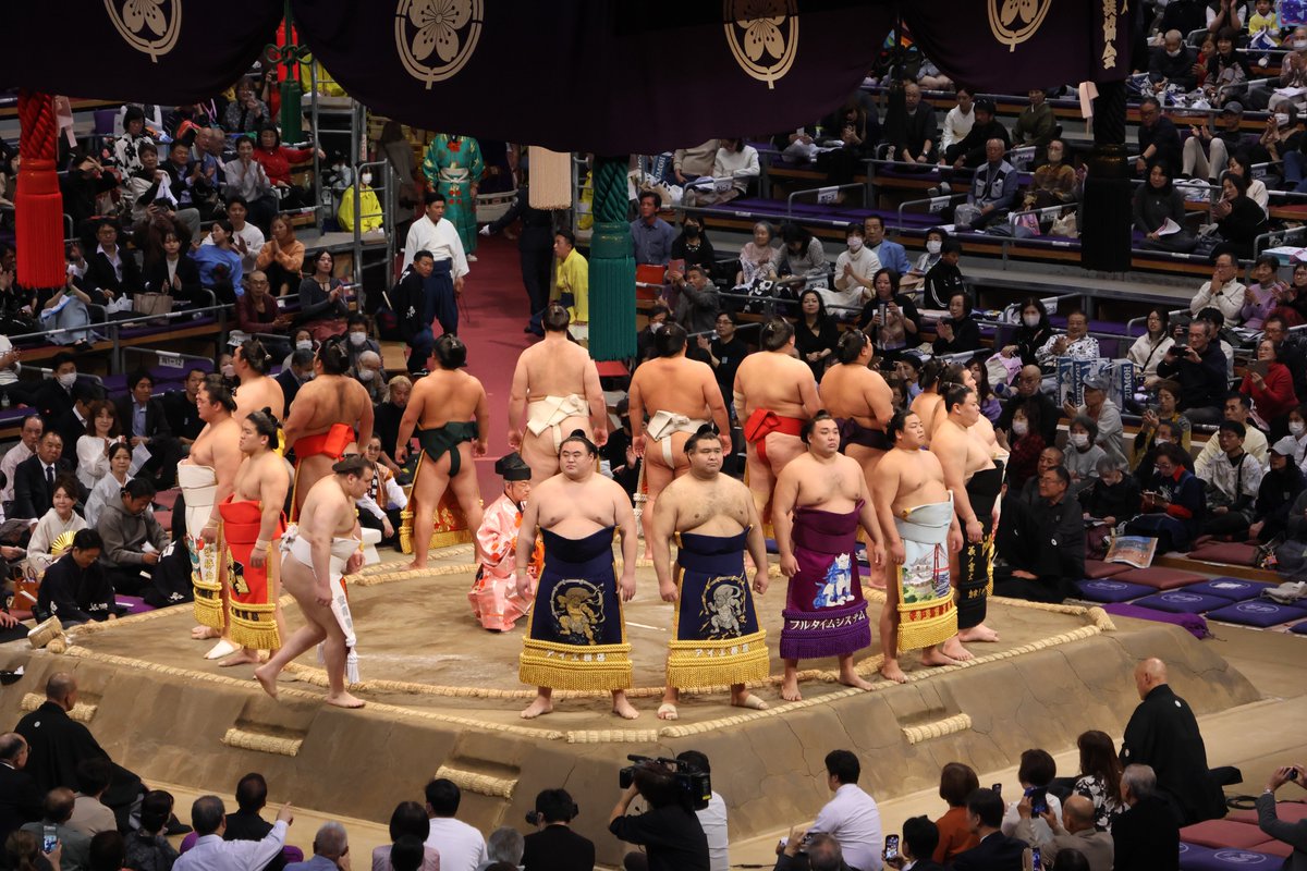 五日目の様子＞ 幕内土俵入 #sumo #相撲 #十一月場所 #九州場所