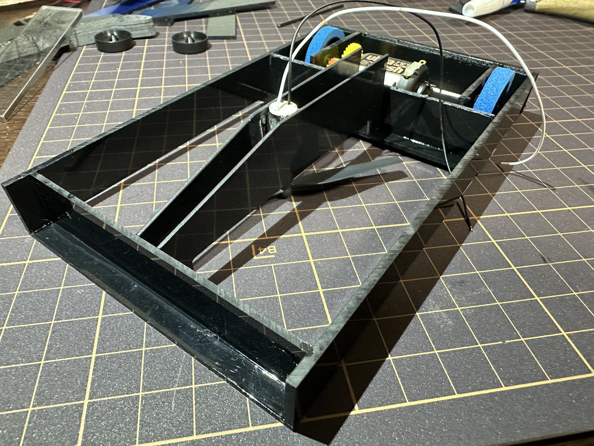 というわけで今日は仕事せずにホビー改造でもして過ごします！ 夜は