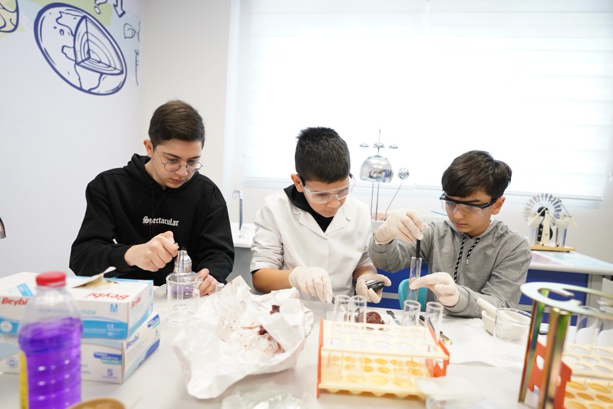 2025-2026 Yılı Bilim ve Sanat Merkezleri (BİLSEM) Öğrenci Tanılama ve Yerleştirme Kılavuzu Yayımlandı🔬🧪 🎨🎵

📌 Yetenek Alanlarına Göre Öğrencilerin Aday Gösterilme İşlemleri: 21-27 Kasım 2025