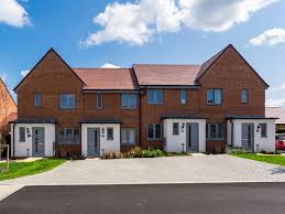 DirectorsTalk's tweet image. Persimmon Trading Update: Higher sales rates and 15% forward sales growth

tinyurl.com/2bftfuro

#PSN #RNS #Stocks #PersimmonPlc #NewHomes #Housebuilder #LoveMyPersimmonHome #FTSE100 #Investing