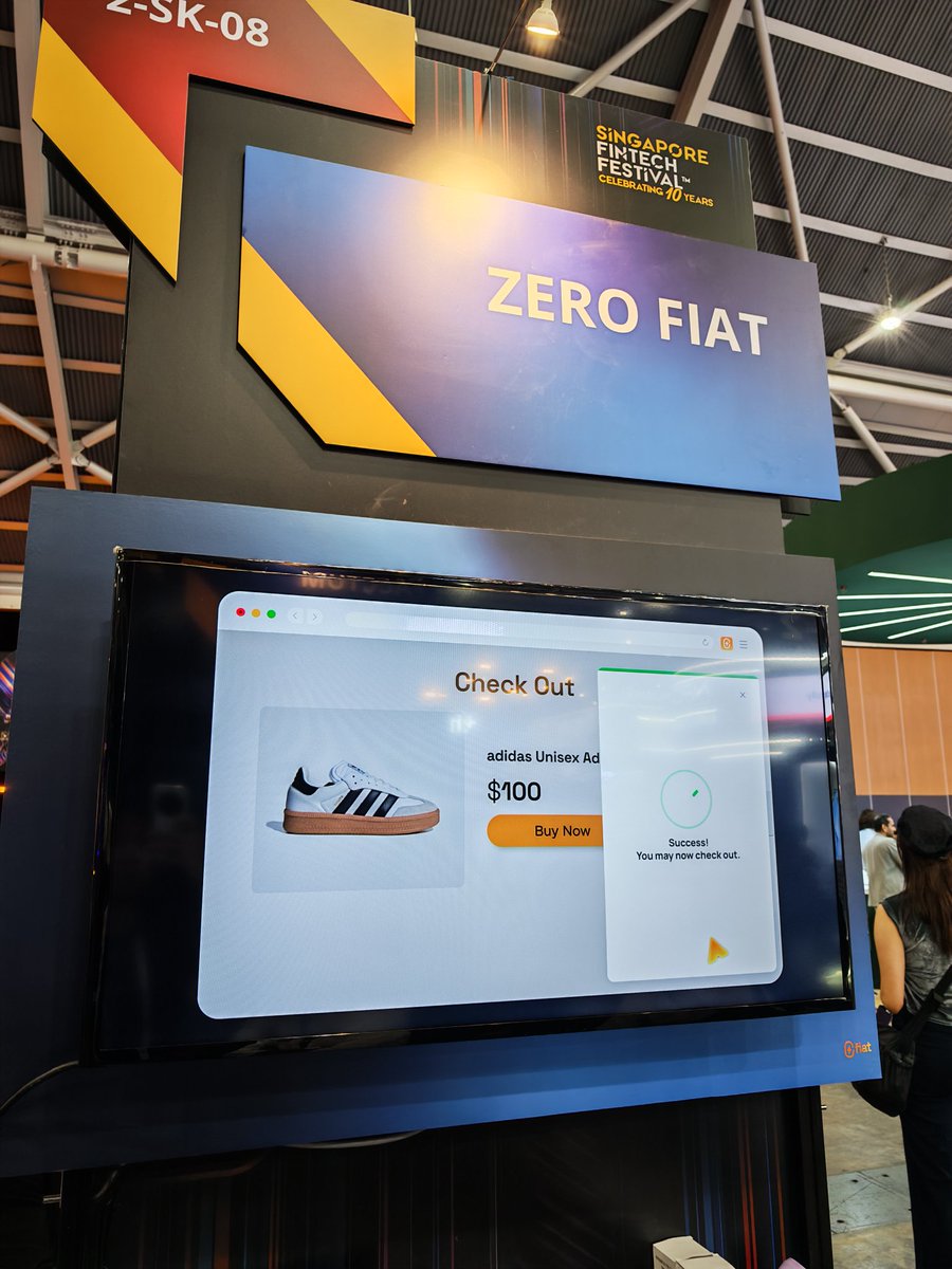 💎 hands tweet media