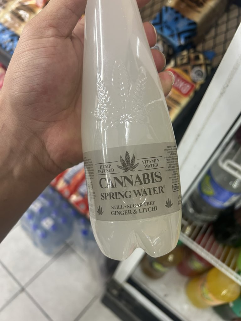 Cape Town, Bru /\/¯¯¯¯¯\/ tweet media