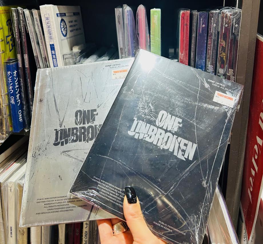 新品未開封 NONT TANONT THE 1ST ALBUM BOX The First Mini Album 『N/a』 [iz Ver./ na Ver.](ランダムカバー