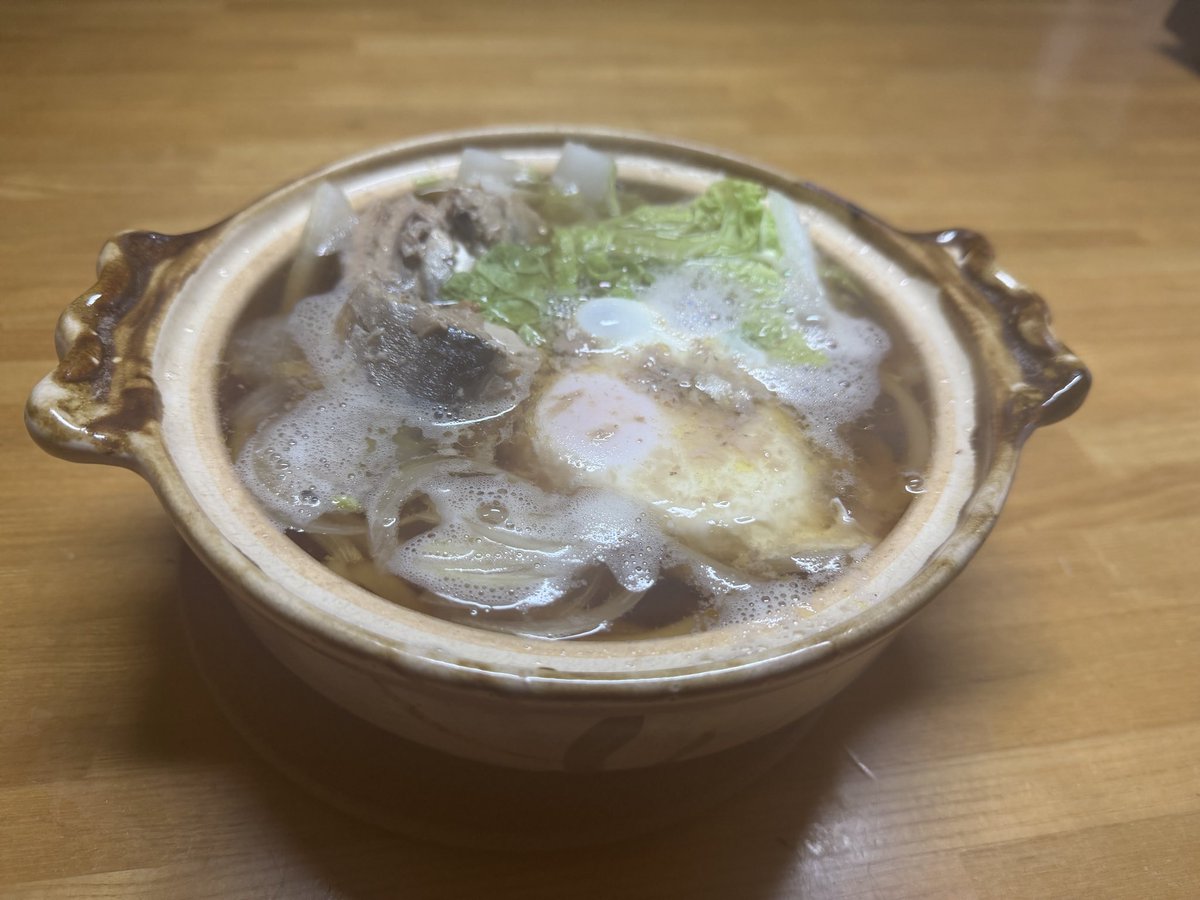 今日は少し早めの夜ご飯うどんです