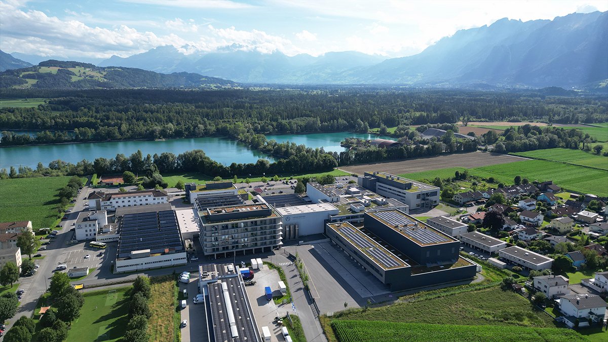 _PLATZHIRSCH_'s tweet image. Let’s take a closer look at our headquarters: Rankweil, Austria.

Since its foundation 66 years ago, in 1959, we set the pace for progress in the automotive industry from our headquarters in the idyllic Federal State of Vorarlberg.

#HQ #International #AutomotiveIndustry