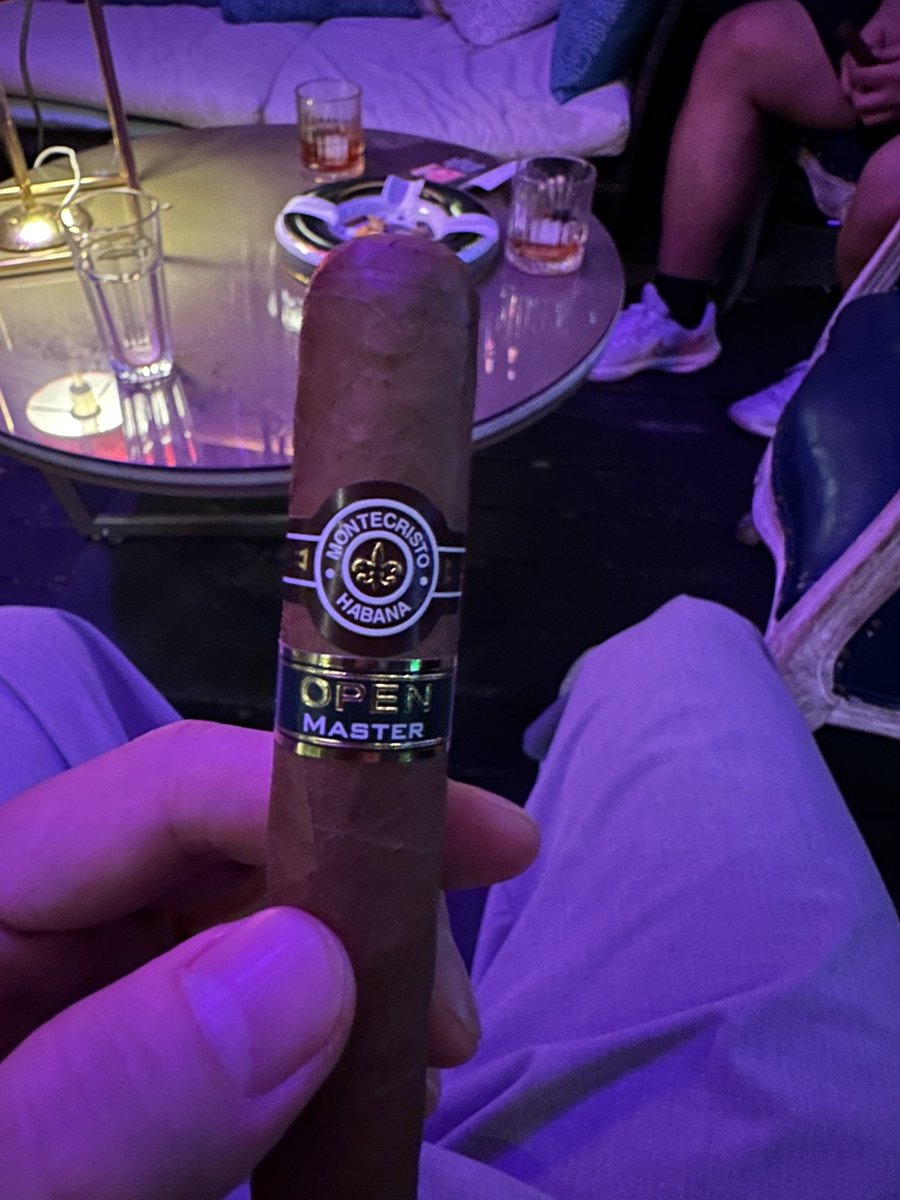 paradoxicable's tweet image. 太忙