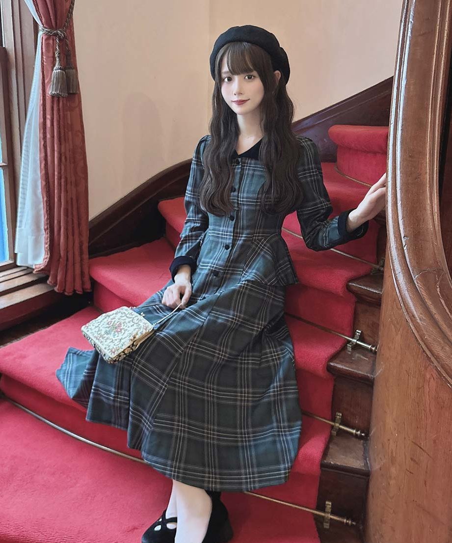 クラシカルなチェックワンピース🗝❤💚
fint-shop.com/c/all/55BE02j0…