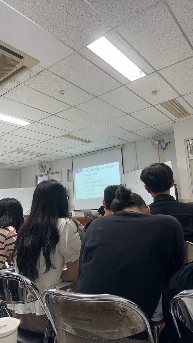 studywithkani's tweet image. guess the jurusan and the campus