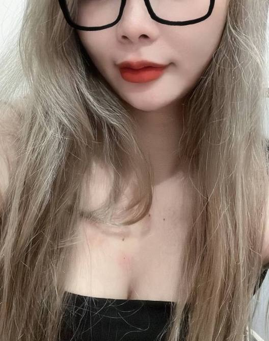 Linhembe's tweet photo. kieutrang nuru full DV tại phòg riêng https://t.co/7fNVnreNQ2