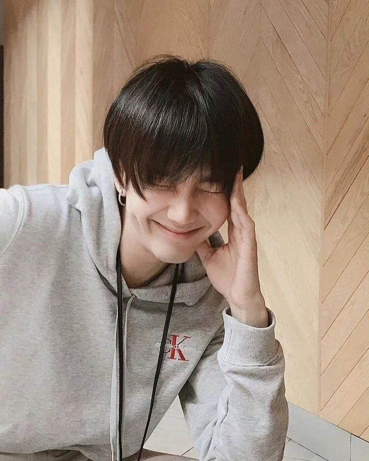 Good morning ☀️

To my absolute favorite human being with the most beautiful smile. 🥰
Wish you a lovely day. 💙

#BuildJakapan #Beyourluve 
<a href="/JakeB4rever/">BIU.</a>