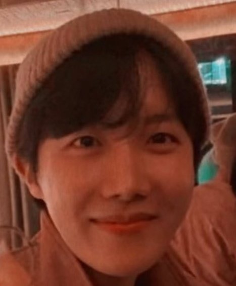 justme328's tweet photo. Their public enemy 

I vote #jhope for #POPGOLDENAWARDS2025 https://t.co/xqKEl3g9PH