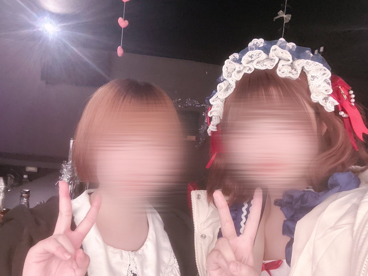 ccb_r_maebashi's tweet image. 本日もご帰宅ありがとうございましたー！！
顔なじみのご主人様も初めましてのご主人様も、
みんなが笑顔で過ごしてくれてあたたかい時間になりました☕💭
またのご帰宅お待ちしております！

🎀11/13お給仕メンバー🎀
🤍しの
🤍なな
🤍ゆゆ
🤍もあ

#r #コンセプトカフェアンドバーr