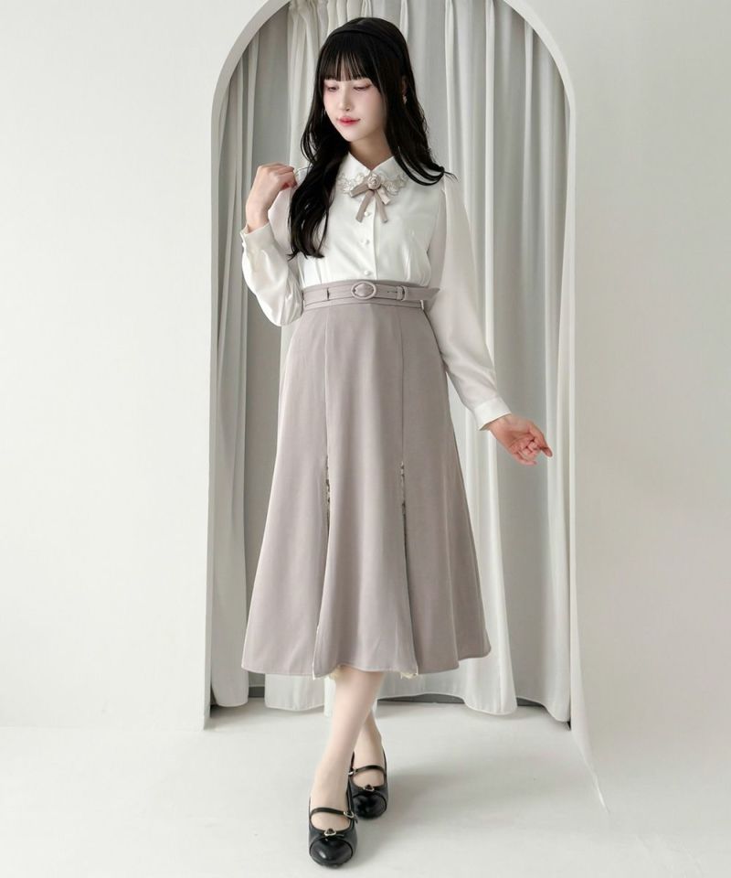 ☑︎𝑃𝑟𝑒 𝑂𝑟𝑑𝑒𝑟
クラシカルなローズタイが目を惹くブラウス🌹
fint-shop.com/c/all/56BF02j0…