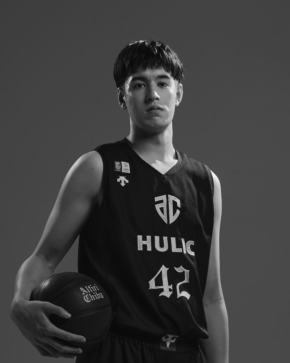 1/16(金)から開催される「りそなグループ B.LEAGUE ALL-STAR GAME WEEKEND 2026 IN NAGASAKI」のALL-STAR 本戦に #黒川虎徹 選手、B.LEAGUE RISING STARSに #渡邉伶音 選手が選出されました。
両選手ともに、#24 を背負い挑みます。
また、本大会は黒川選手の出身地である長崎にて開催されます。