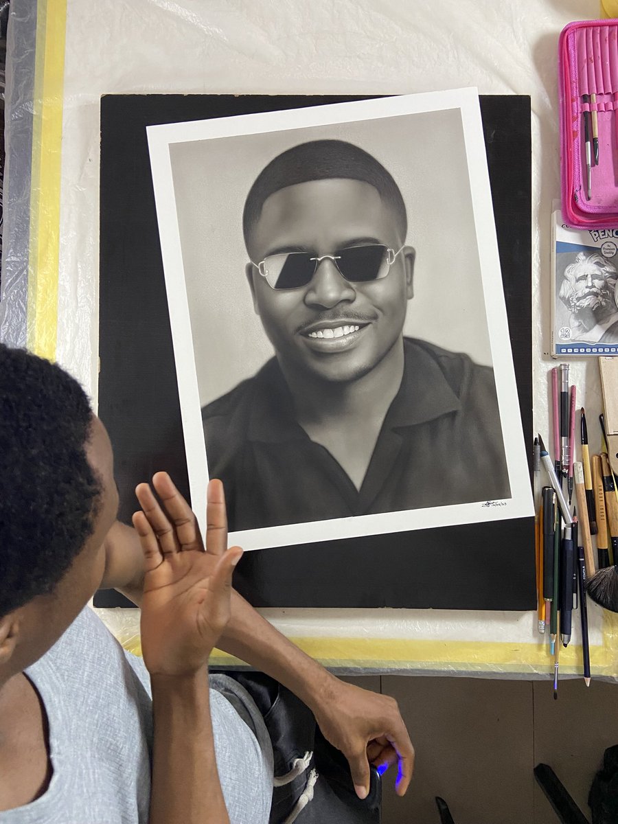 _xeronn's tweet image. I finished a drawing
Drawn with charcoal on org 250g FBB paper (Paper available in bulk)