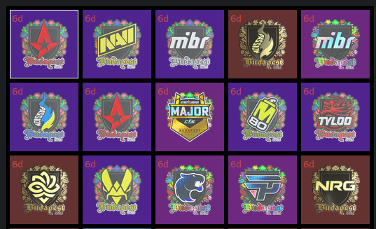 netstatcs2's tweet image. wtf? I got 3 golds and 4 holos in 100 capsules. 4/7 are different 🇧🇷 teams. 
Copacabana, I'm coming soon.