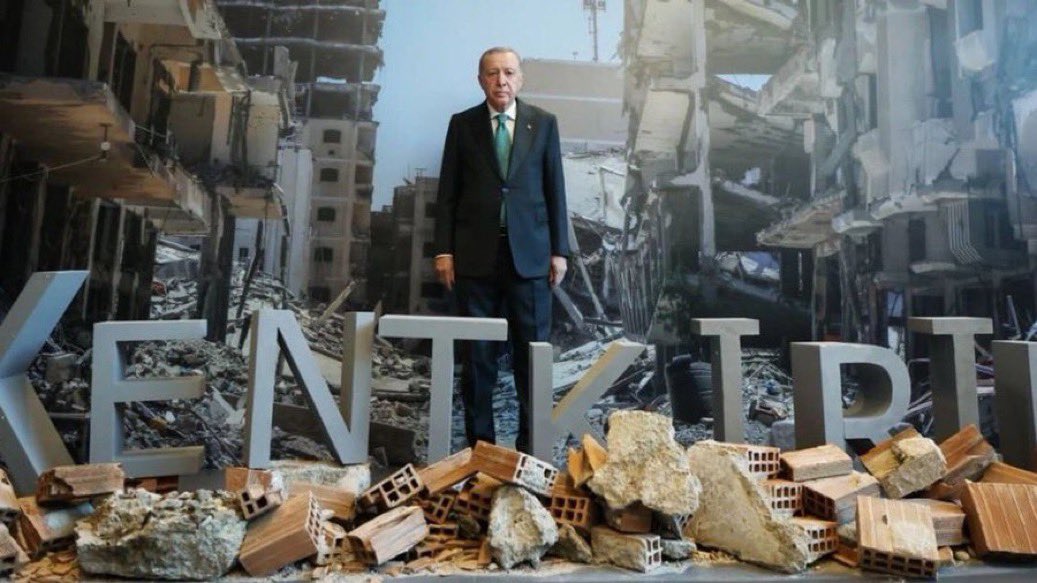 “💡 İmar Barışı ile toplam 144 bin 556 Maraşlı vatandaşımızın sorununu çözdük.
💡 İmar Barışı’yla Malatya’da 88 bin 577 vatandaşımızın sıkıntısını çözdük.
💡 İmar Barışı’yla toplam 205 bin Hataylı vatandaşımızın sorununu çözdük.”

💡 Demişti Erdoğan yıllar önce.

📍 Ve 6 Şubat