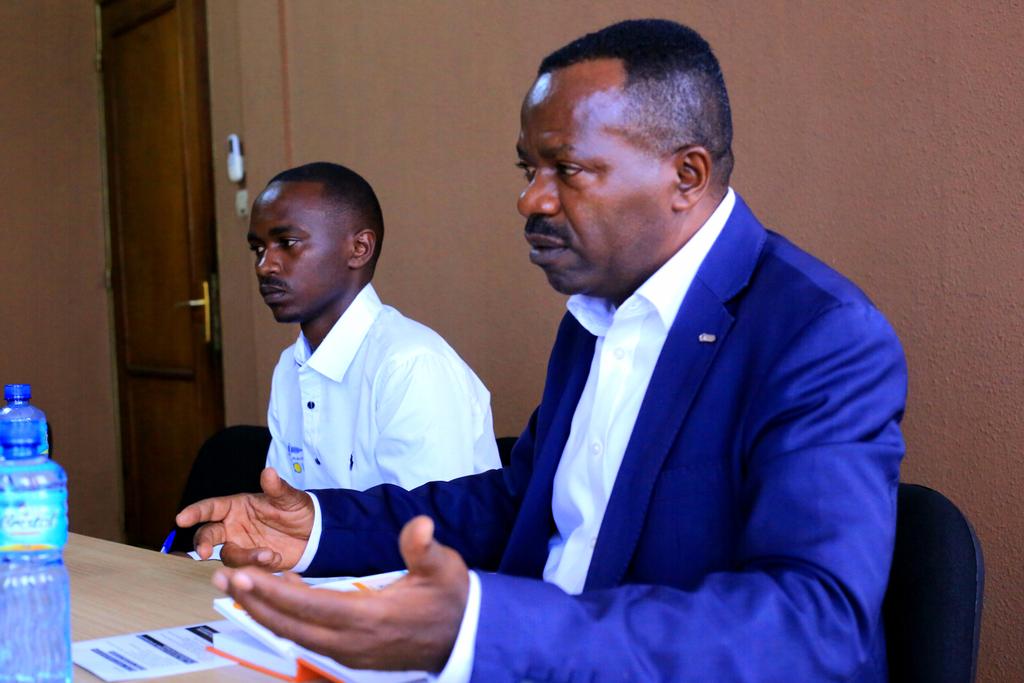 BuntuTv's tweet photo. #Bujumbura: Rencontre fructueuse entre les responsables de la Radio TV Buntu et les cadres de l'Association des Banques et Établissements Financiers au Burundi #ABEF ce jeudi 13 novembre. Ils ont échangé sur les opportunités de partenariat. https://t.co/z2pn5eseyk