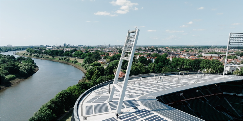 La iluminación del Weserstadion, estadio del club de fútbol alemán SV Werder Bremen, se ha modernizado con un sistema LED de última generación y de alta eficiencia energética. El proyecto ha sido desarrollado íntegramente por LEDVANCE... <a href="/LedvanceSpain/">Ledvance España</a>
eseficiencia.es/2025/11/13/ilu…