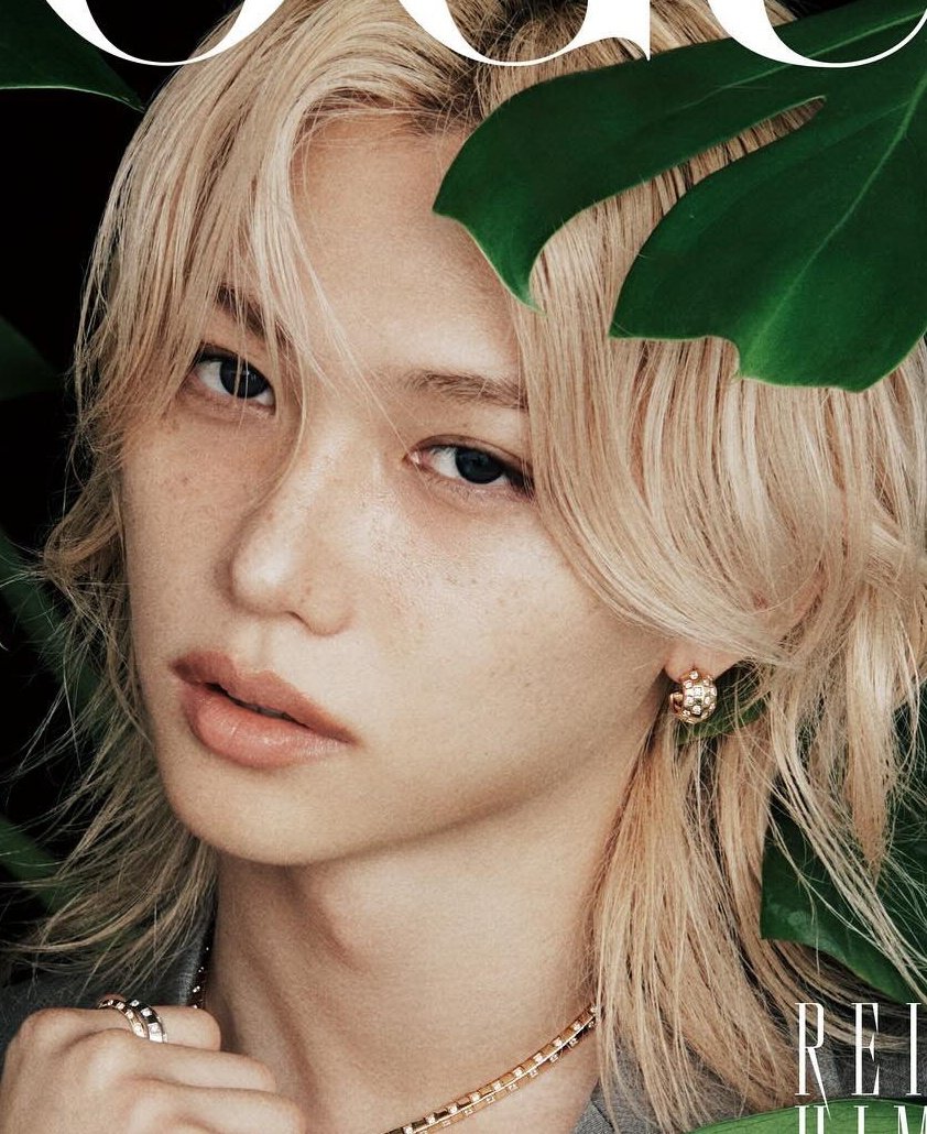 bobalix_'s tweet photo. drop the tags for felix 

FELIX VOGUE COVER STAR
#FELIXxVOGUEKOREA
#FELIXxLouisVuitton https://t.co/0XmNodhkMp