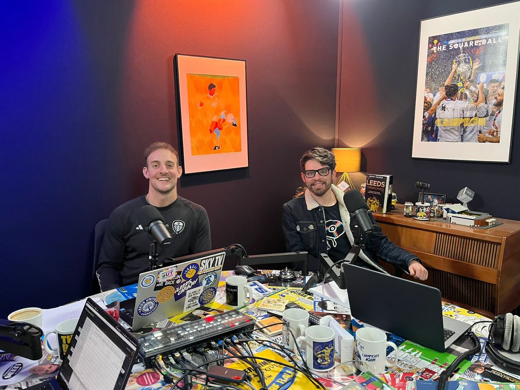TheLightShow2's tweet photo. Massive thanks to @TheSquareBall for having us — and to Erin for sorting it all out! Hope you enjoy the merch and tunes. Looking forward to hearing the next pod!

#lufc #alaw #mot https://t.co/LV6GUblDDu
