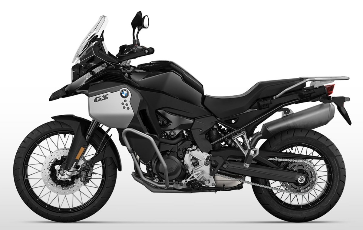Jose_GrupoRC's tweet image. Una de #pricing 

La misma moto 🇨🇳 y &quot;🇩🇪&quot;

🏍️ Voge 900 DSX  
PVP: 9.192 €

🏍️ BMW F900 GS 
PVP: 17.400 €

¿Vale la #marca lo mismo que el #producto?

#marketing