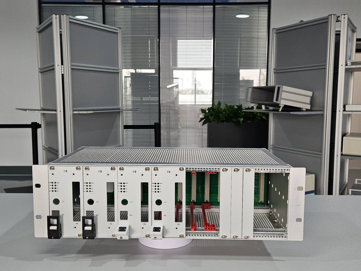 joe19860826's tweet image. Introducing our rugged 19&quot; subrack, built specifically for Axle Box Vibration Monitoring Units. 🚄

Durability meets simplicity. Protect your critical monitoring systems.

#RailwayTech #Hardware #Subrack #Vibration
