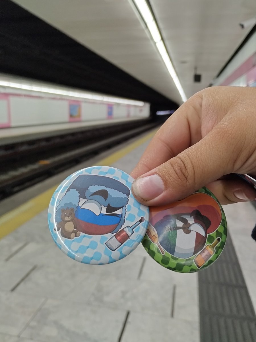 Btw, no me di el tiempo para compartirles mi pequeña adquisición del sábado pasado en el evento de #Mictlanes 

Ratis, quiero que sepas que: Me encantaron los pines 👉👈❤️

#CountryBalls