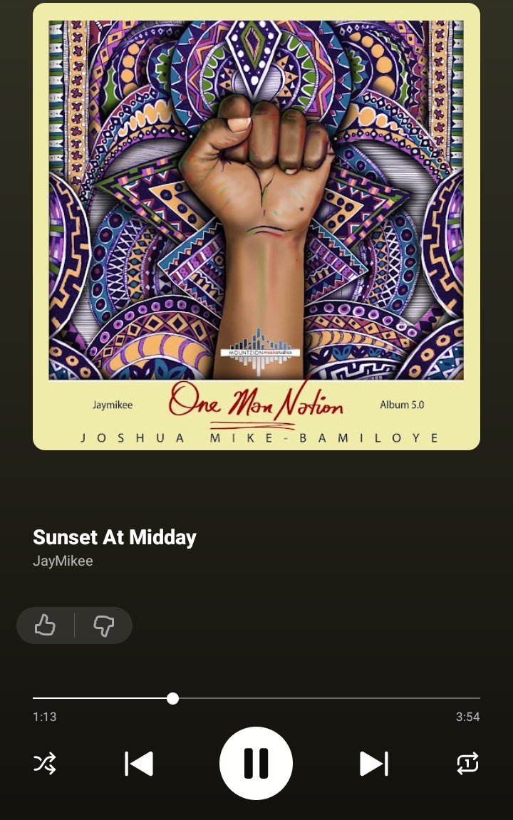 Infinitus_001's tweet image. I can&apos;t stop but talk about this beautiful piece by @jay_mikee I have always say that Jaymikee&apos;s calling is indeed to bless soul with beautiful songs like this, even though his acting skills is more of comic 😂

If I say I listen to music while reading, not just anyhow song