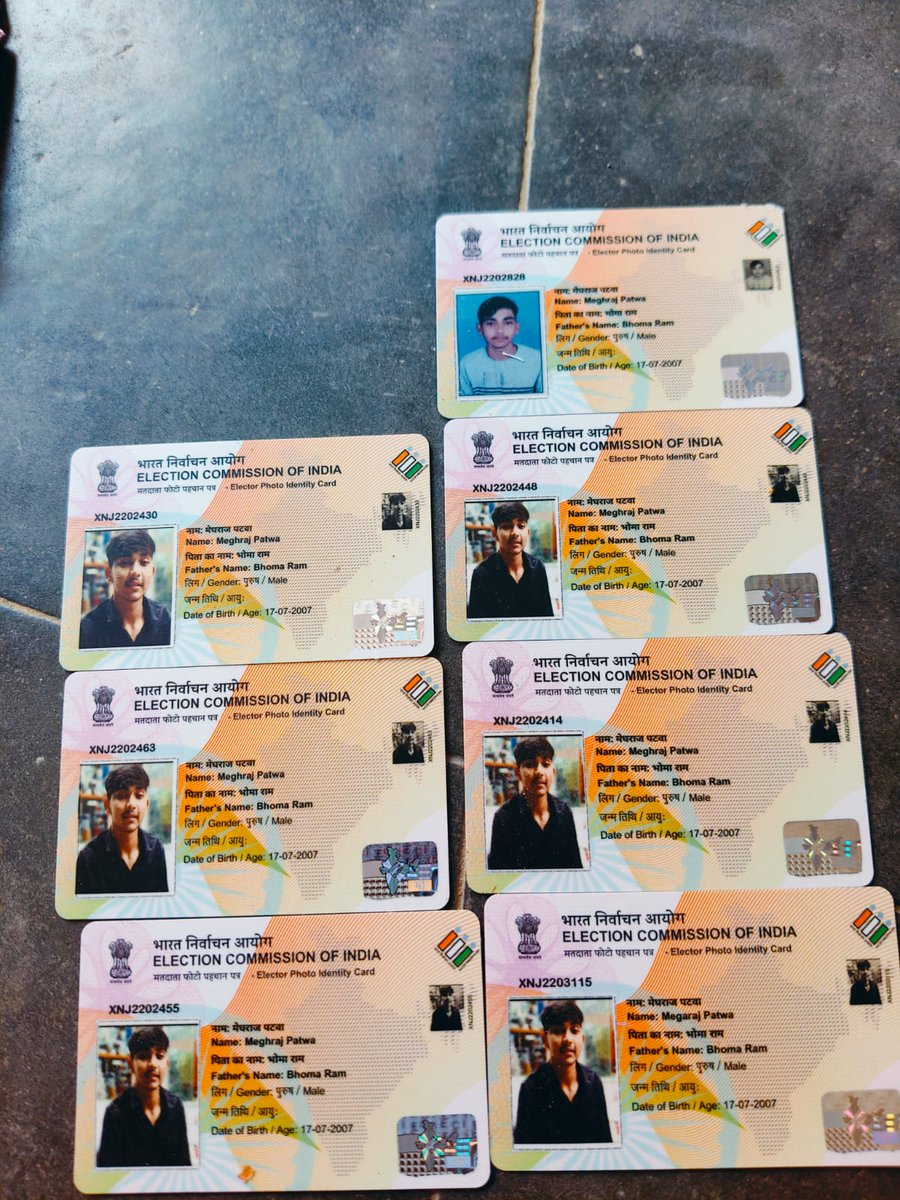 BJP की 'वोट चोरी व्यवस्था' 👇🏼

EC ने राजस्थान के मेघराज पटवा के घर 7 वोटर ID कार्ड भेज दिए, जिनमें सभी का EPIC नंबर अलग-अलग है।

मेघराज ने वोटर ID के लिए अप्लाई किया था, जिसके बाद चुनाव आयोग की ये करतूत सामने आई है।

नरेंद्र मोदी और EC ने चुनाव का पूरा सिस्टम हाईजैक कर लिया है।