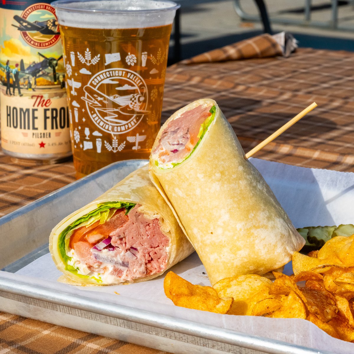 🚨New menu item!🚨 Take a delicious bite of our Roast Beef Wrap, with lettuce, tomato, red onion, Cabot cheddar, and horseradish creme! 

👀Keep an eye out for more menu changes in the future!

Today's Events:
📖Books &amp; Brews 6:30pm