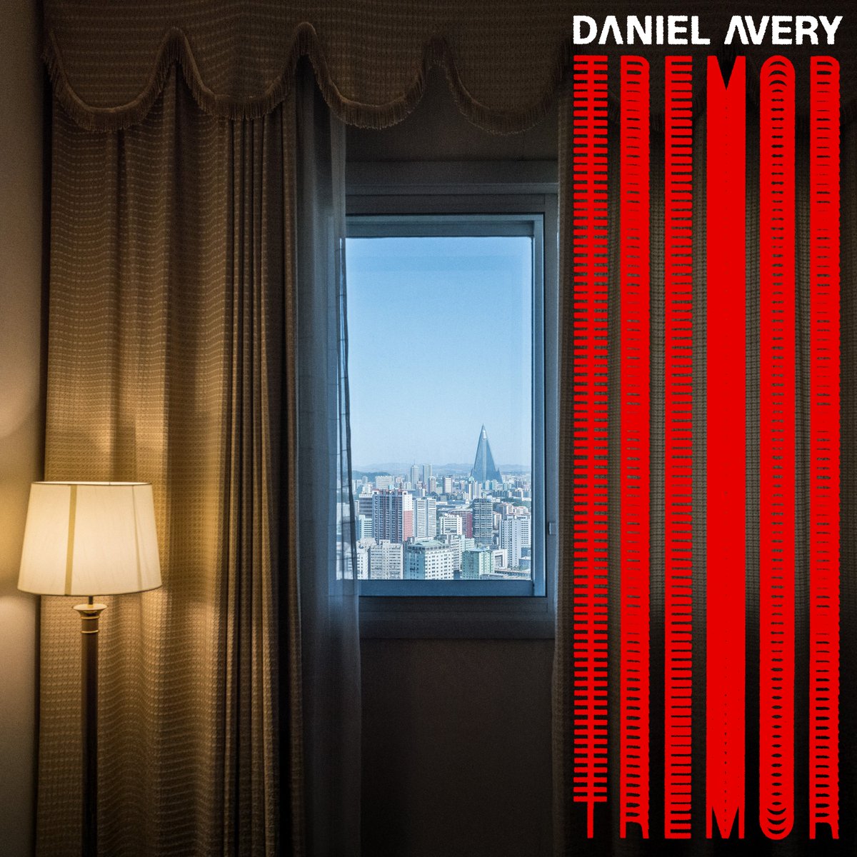 PopMatters's tweet photo. 'Tremor' feels like the start of a brand new chapter for Daniel Avery. While he paints with a lot of familiar colors, there are also many new shades.

'Tremor' is a #PMPick out now via @Dominorecordco. – @boothroyd26 

REVIEW: https://t.co/wUdpX61D6h https://t.co/OCaoXlYmd5