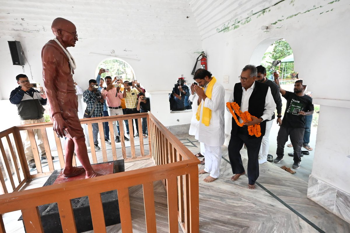 ews_army's tweet photo. परिणाम जो भी हो
हम प्रशांत किशोर जी के साथ थे है रहेंगे 
क्योंकि वे बिहार ही नही बल्कि देश को नई दिशा देने वाले है। 
हम उसका समर्थन करते रहेंगे। https://t.co/OnbCTX36mp