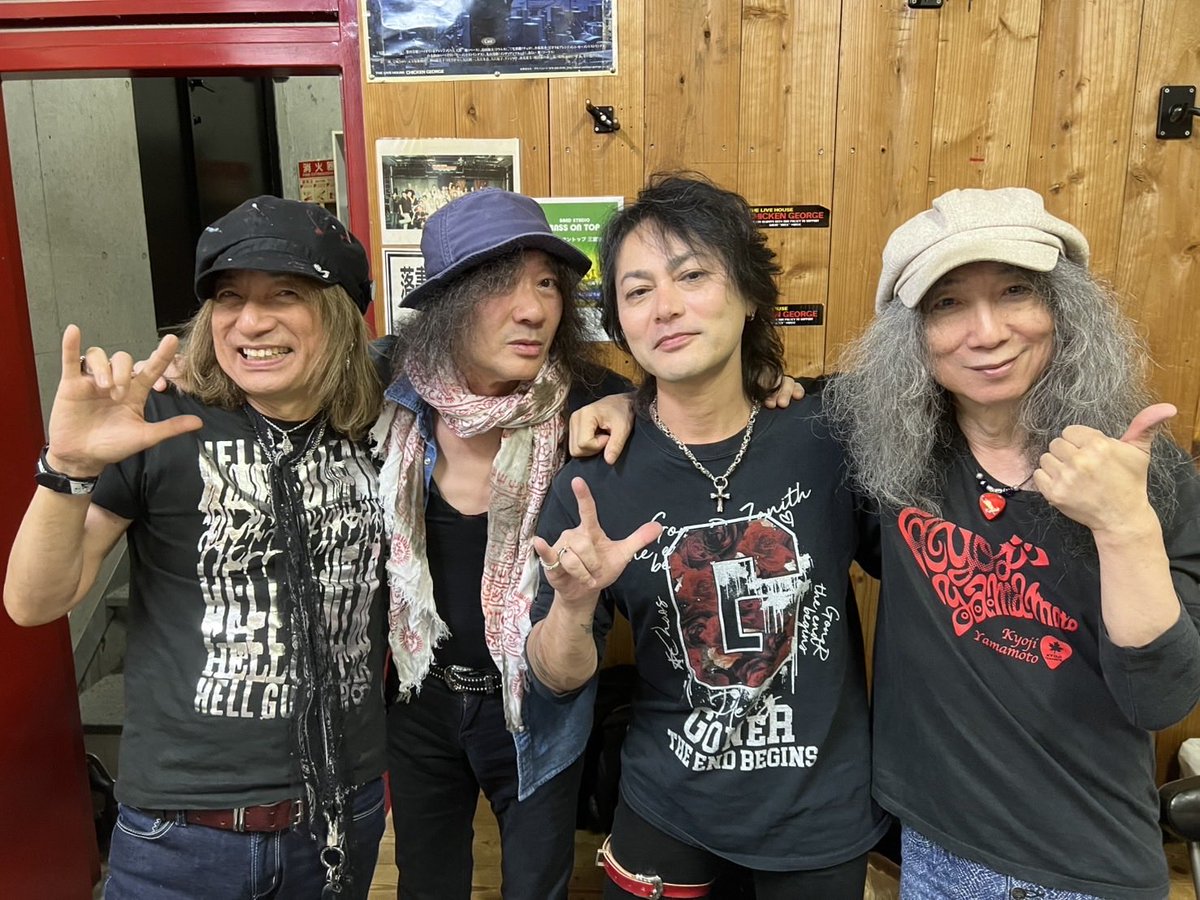 下山君還暦祭
ありがとうございました♪
楽しい飲み会でした🤣
あっ💨ライブもね😀
改めて
下ちゃん
おめでとう㊗️