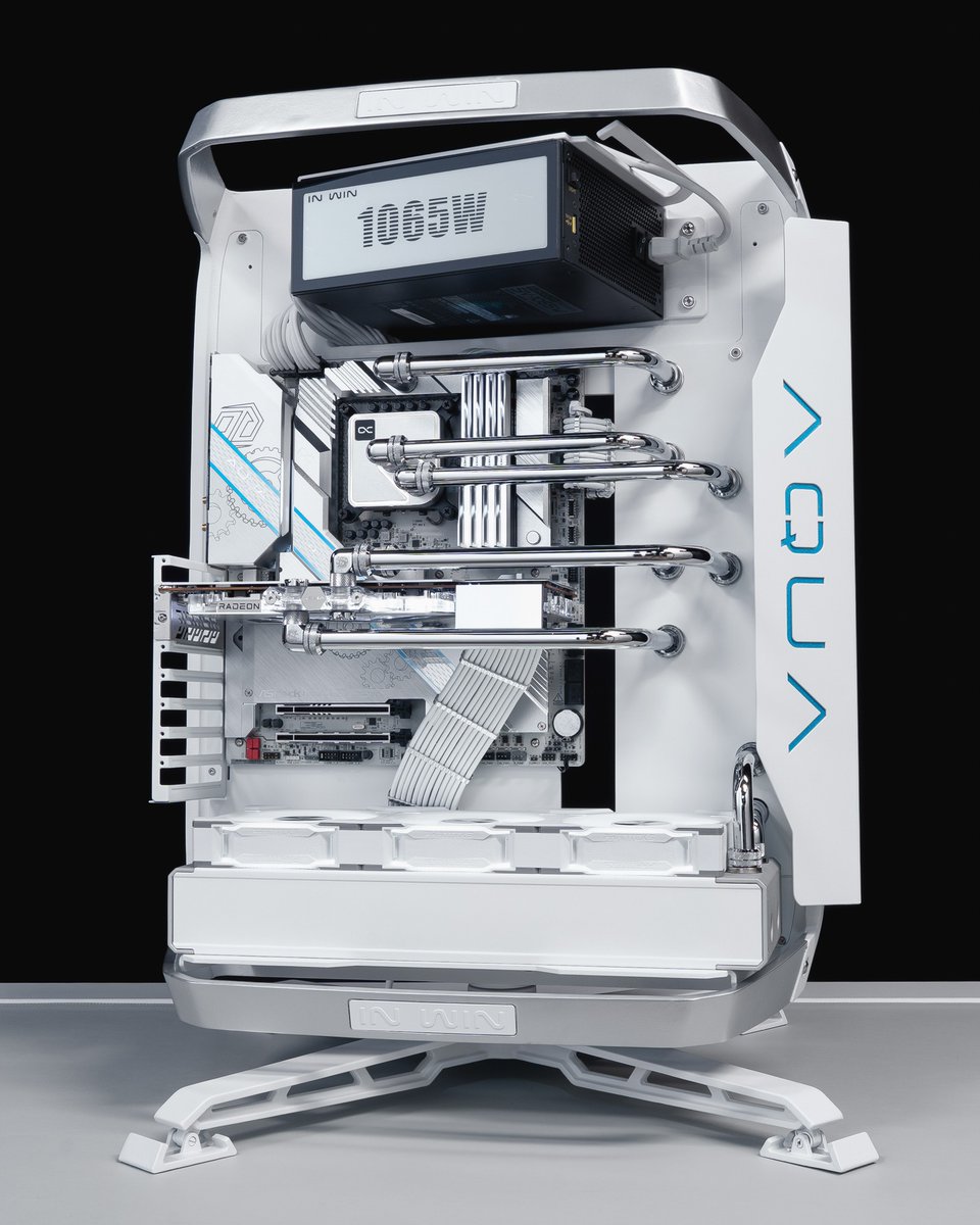 CableMod's tweet image. Gotta love the hefty look of the 8+8+8pin bridged PCIe cables 😎

By @ggflan