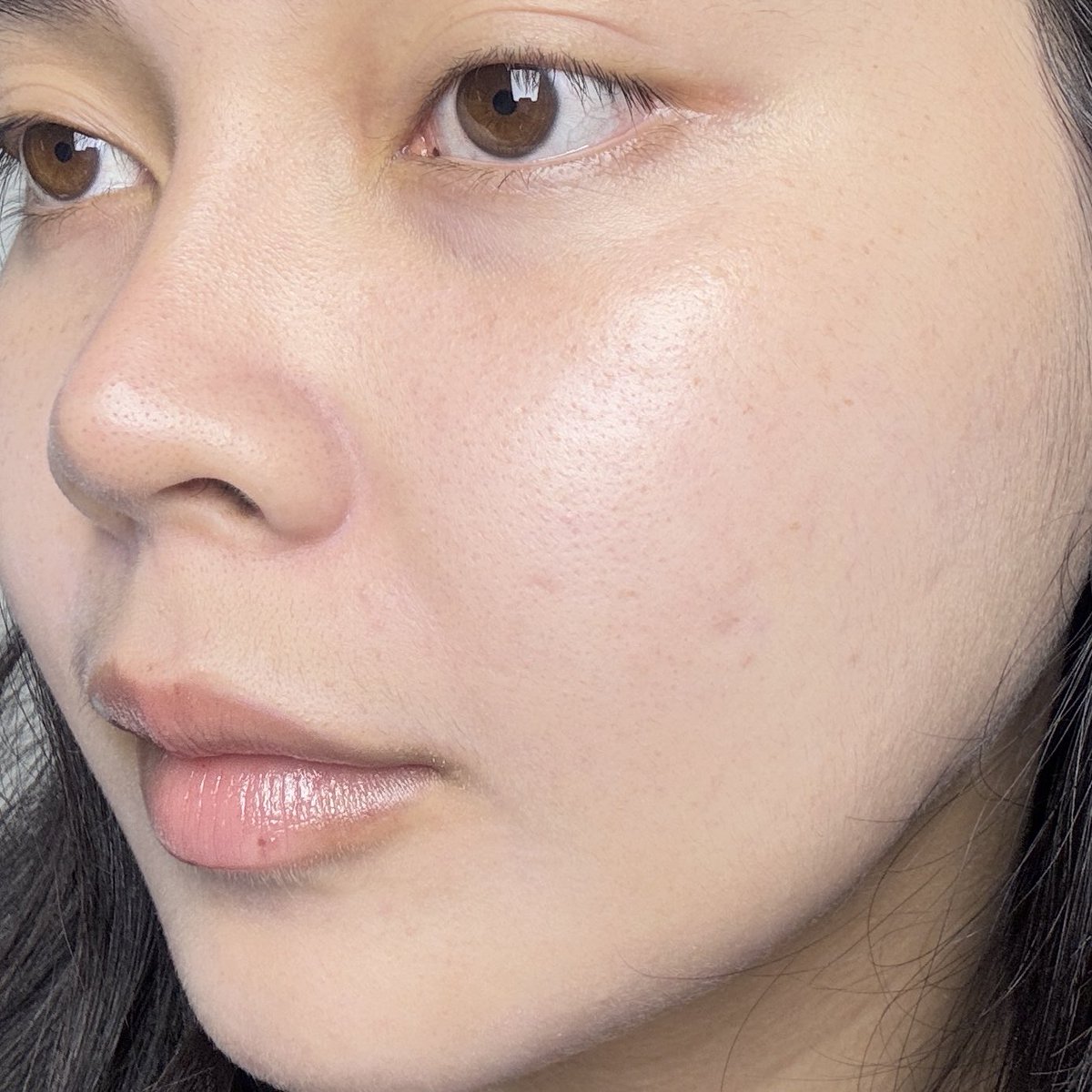 วัยเลข 2 ก็ต้องหันมาดูแลตัวเองก่อนจะมีริ้วรอยละ ขอมาขายเซ็ต BOH BIO HEAL💜หน่อยย ชีเป็นคอมโบ กู้ผิว!! ที่จะช่วยกระชับรูขุมขน บำรุงให้ผิวอิ่มฟูลดเลือนริ้วรอย ผิวเฟิร์มมากขึ้นน✨ใช้คู่คือปังง
#daycream #nightcream #makeupcream #massagecream #biohealbohth
#makeupcream #massagecream