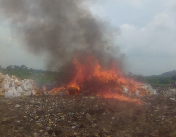 NAFDAC destroys N20bn worth of fake, substandard drugs in Ibadan thenationonlineng.net/nafdac-destroy…