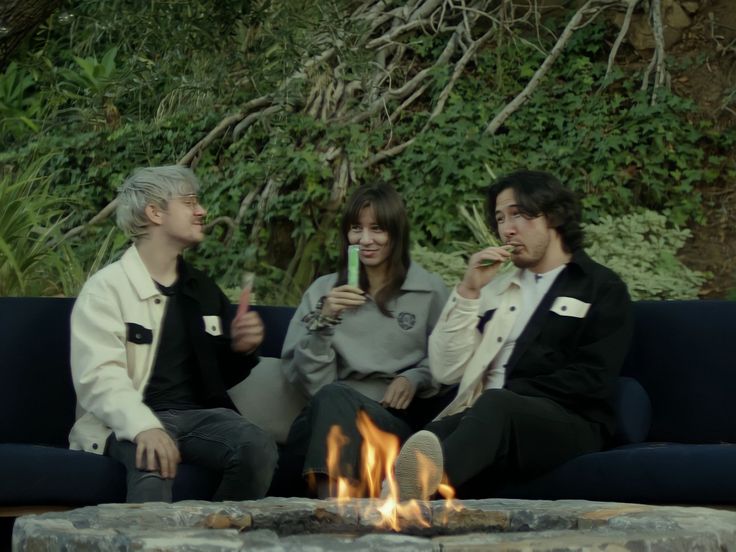 korrarchive's tweet image. 🖤🤍 5 years since the death of unus annus a channel quite literally did it all until the end! its always remembered every day :,) memento mori🖤🤍