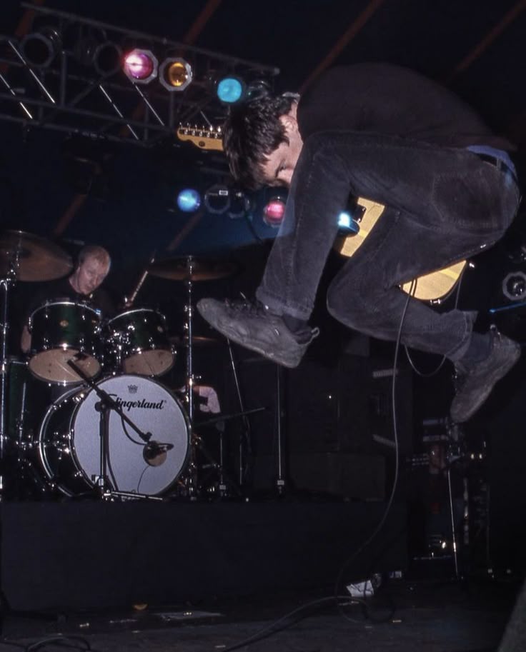 jump, white boy, jump !