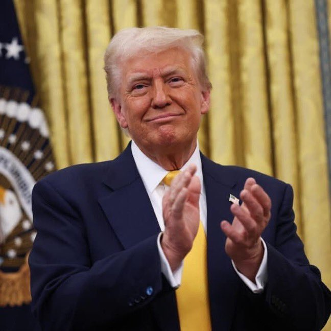 0xPhilanthrop's tweet photo. 🚨 JUST IN 🚨

🇺🇸 U.S. Treasury Secretary Bessent says the $2,000 tariff rebate will be sent to all Americans earning under $100,000/year.

A massive boost for consumers — and bullish for crypto as liquidity flows back into the markets https://t.co/9EzH3iDFdW