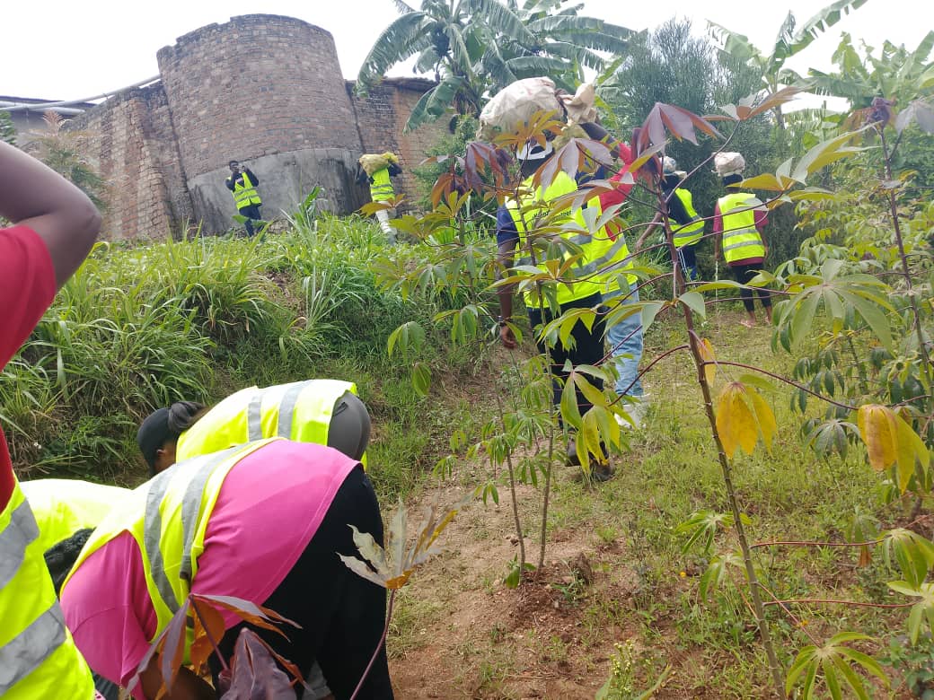 Mu murenge wa Mukingo mu <a href="/NyanzaDistrict/">Nyanza District</a>, akagari ka Gatagara, kubufatanye n'ubuyobizi bw'umurenge na kagali bakoze igikorwa cy'umuganda w'urubyiruko. Hakozwe igikorwa cyo gutunda amabuye yo kuzifashisha mu gutangira kubakira umuturage utuye mu mudugudu wa Nyamuko. <a href="/jnabdallah/">UTUMATWISHIMA</a>
