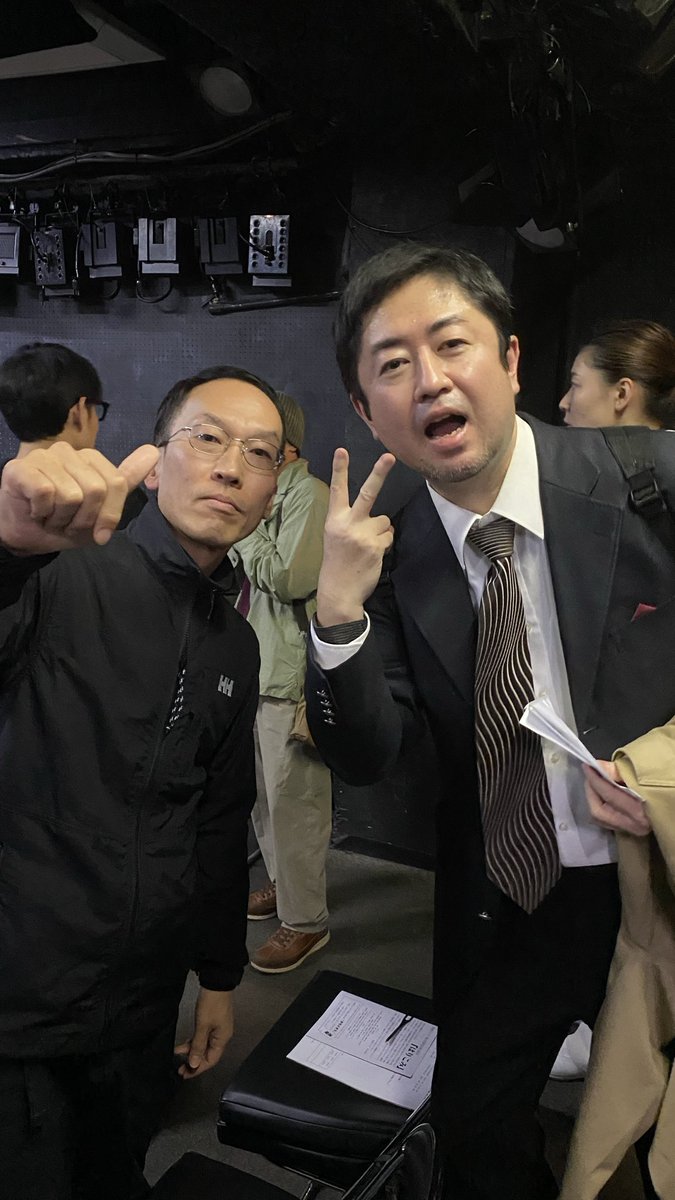 殿様ランチ第一回公演から制覇
その中でもはりこみは佐島3番目に好きな作品
1番はおんがえし2番は動きとれず。おんがえしの渡辺役ははりこみでも渡辺役で出てます
ある事件のことも共通して同時進行しているのでおんがえしみたことある人はより、見たことない人ももちろん楽しめます！ぜひ未見の方は