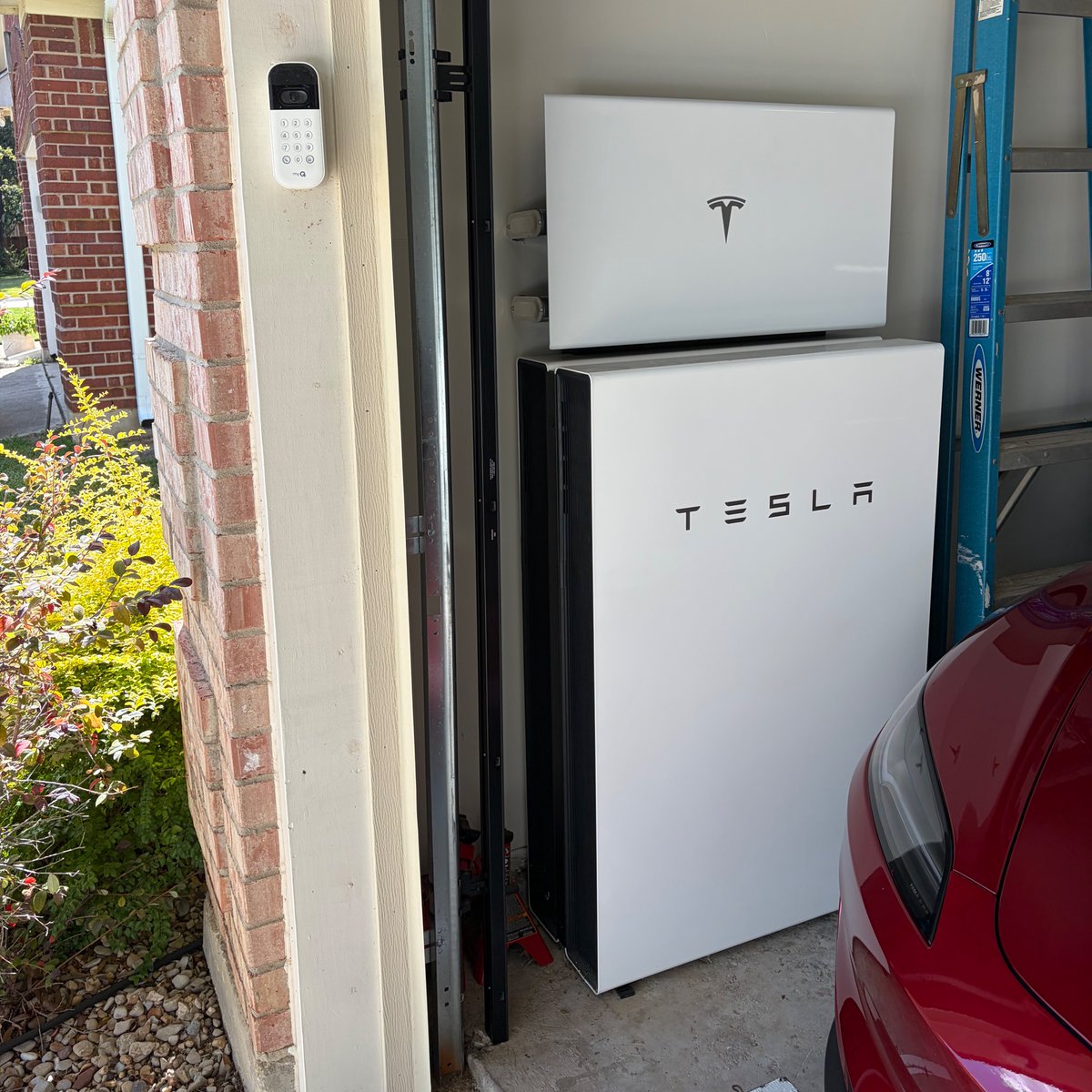 TechOperator's tweet image. Several folks pointed out that when the grid goes down, solar goes down. That is true unless you have a battery backup system. These two PowerWalls allow for generation during an outage, provide whole-home battery backup, and enable charging without Sun.